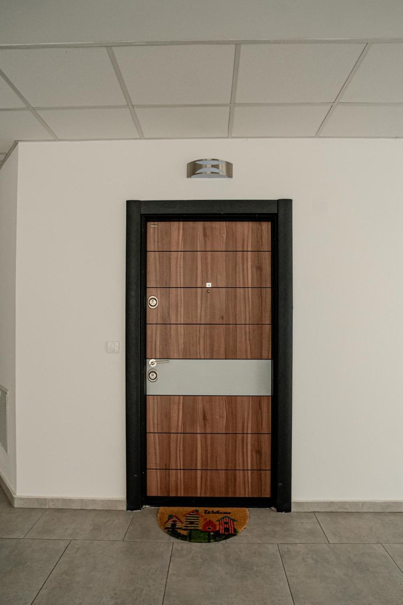 City Center Apartment Охрид Экстерьер фото